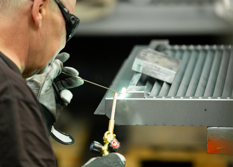 drzwi i kraty wentylacyjne do stacji transformatorowych uesa