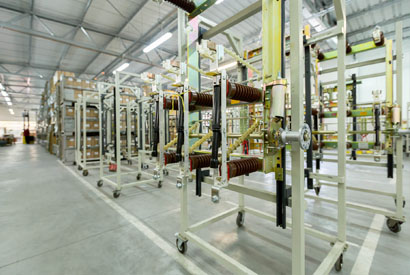 Rozłączniki wnętrzowe SN – dla bezpiecznych i wytrzymałych sieci rozdzielczych