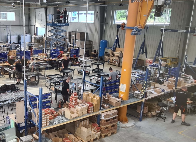 Rozwijamy się: produkcja rozdzielnic i budowa nowej hali