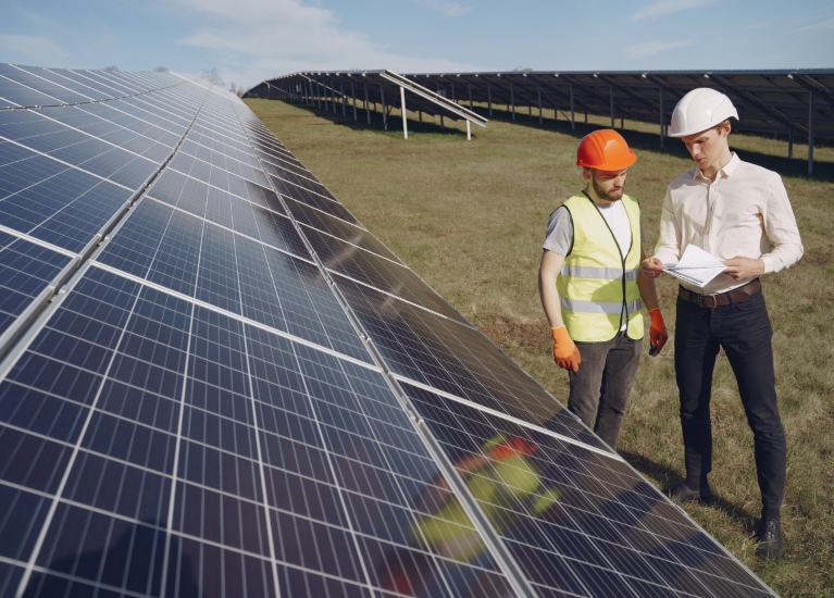 Rynek dużych instalacji fotowoltaicznych w Polsce