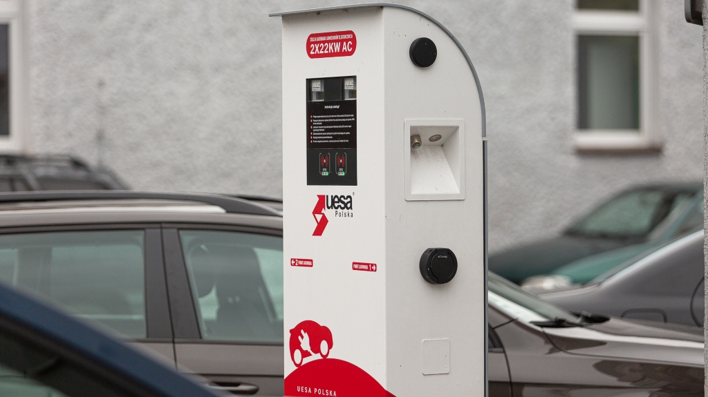 AFIR, czyli rewolucja dla kierowców. Jak rozwija się elektromobilność?