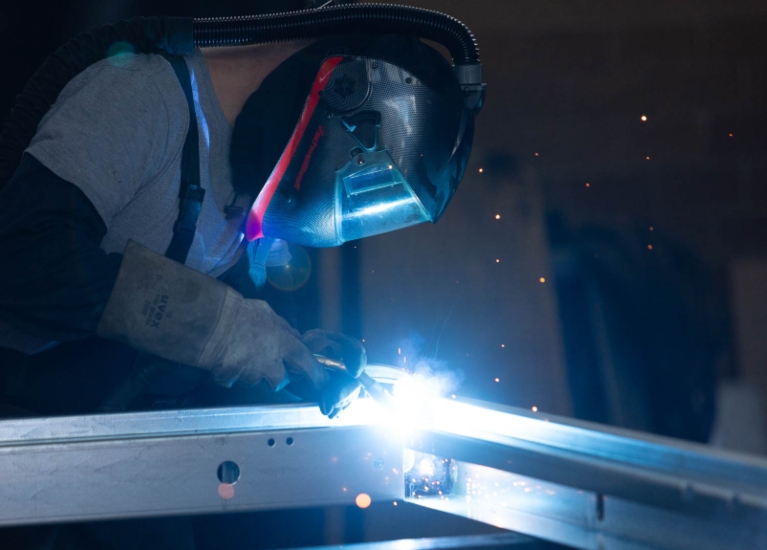 Certyfikaty ISO w naszej firmie. Jakie zmiany wprowadziliśmy na spawalni uesy?