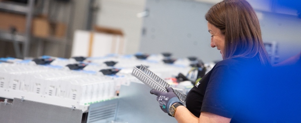 rozdzielnice średniego napięcia rozdzielnice niskiego napięcia uesa polska sp. z o.o.