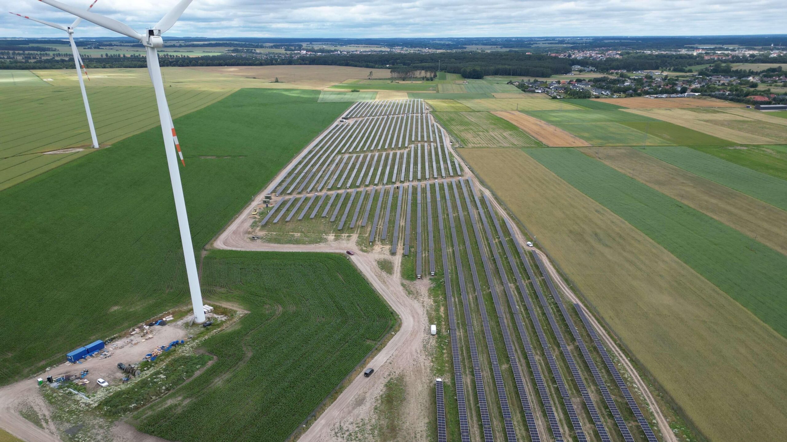 Elastyczność energetyczna: dlaczego nowoczesny obiekt musi być gotowy na zmienny pobór, OZE, magazyny energii i elektromobilność?